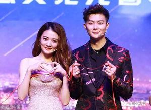 明星恋爱爆料最新,当红明星甜蜜恋情曝光，细节曝光令人羡慕不已